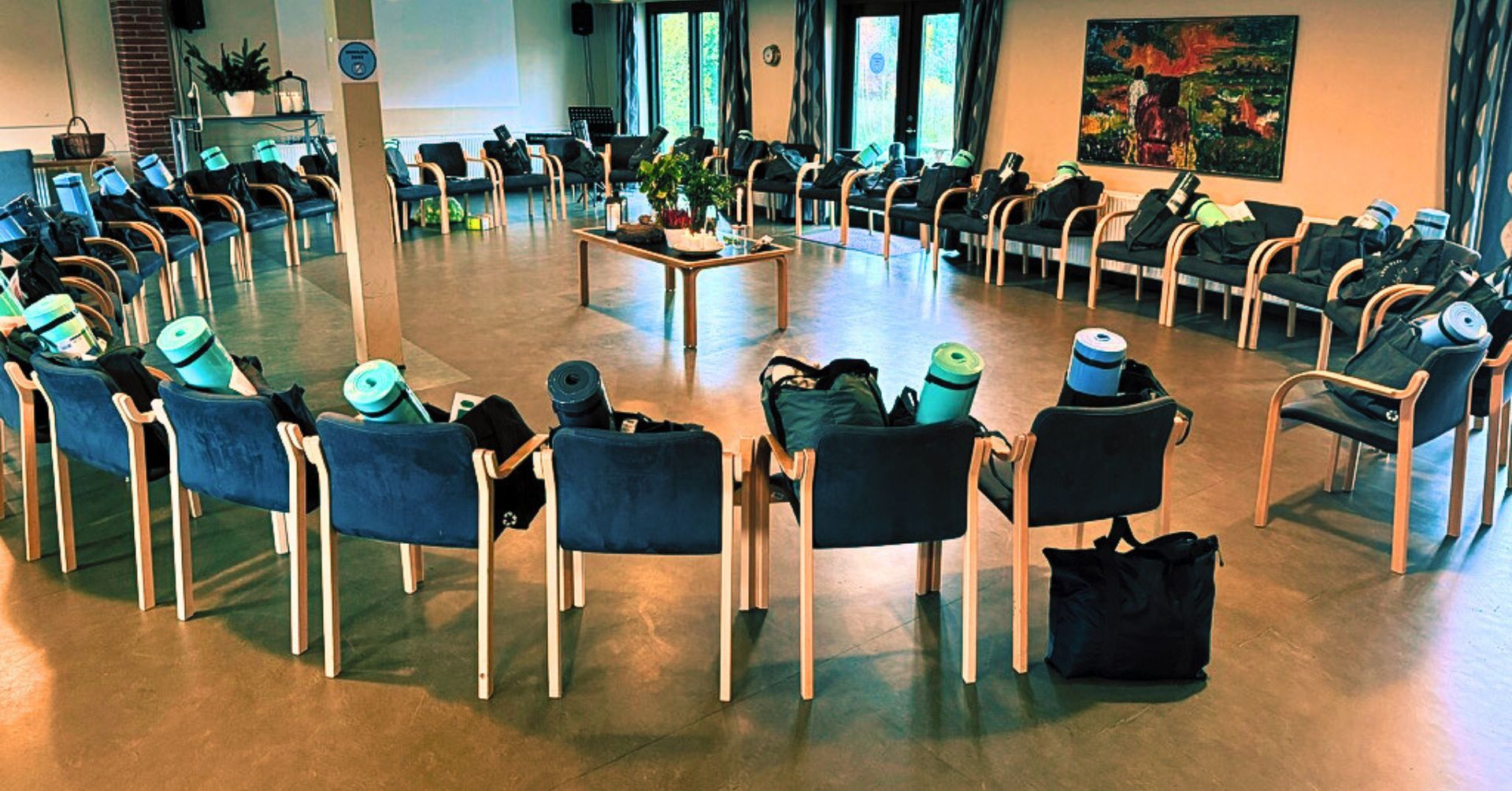 Signe Hollensen tilbyder kropsfokuserede events i din virksomhed eller på din arbejdsplads. 